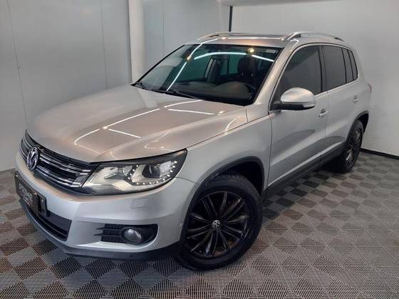 VOLKSWAGEN TIGUAN 2.0 TSI 16V TURBO GASOLINA 4P TIPTRONIC